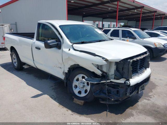  Salvage Nissan Titan