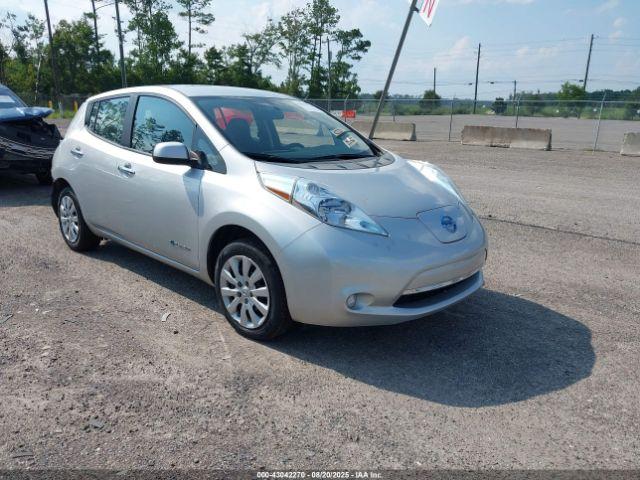  Salvage Nissan LEAF