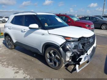 Salvage Hyundai VENUE