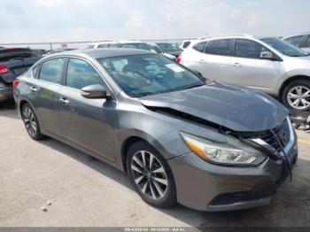  Salvage Nissan Altima