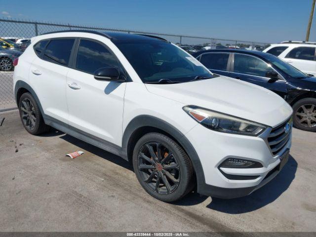  Salvage Hyundai TUCSON