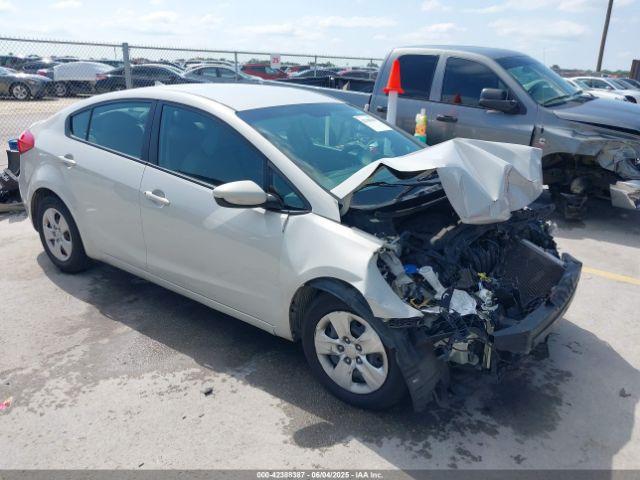  Salvage Kia Forte