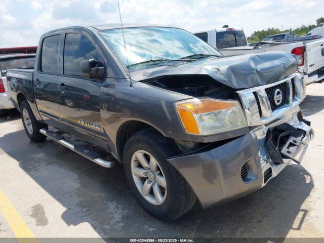  Salvage Nissan Titan