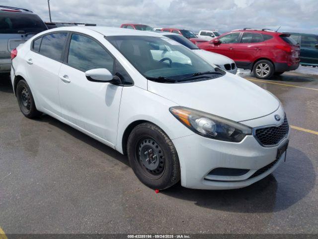  Salvage Kia Forte