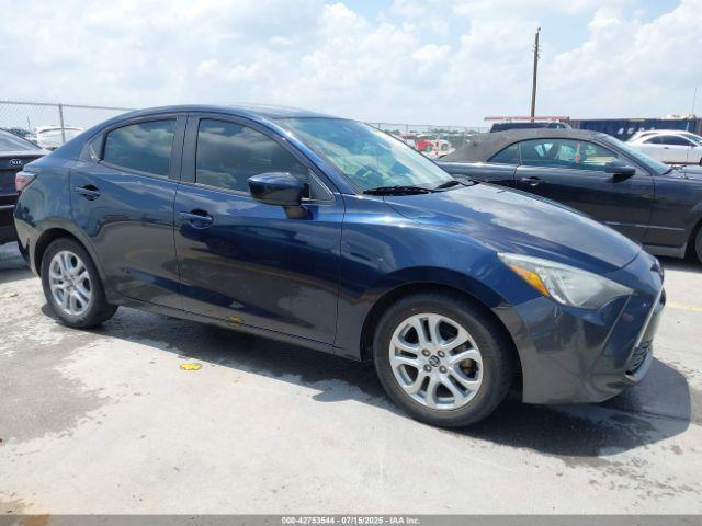  Salvage Toyota Yaris