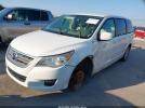 Volkswagen Routan Se Image 5