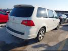 Volkswagen Routan Se Image 2