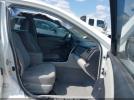 Toyota Camry Le Image 12