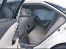 Toyota Camry Le Image 10