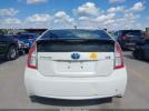 Toyota Prius Two Image 8