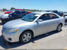 Toyota Camry Le Image 2