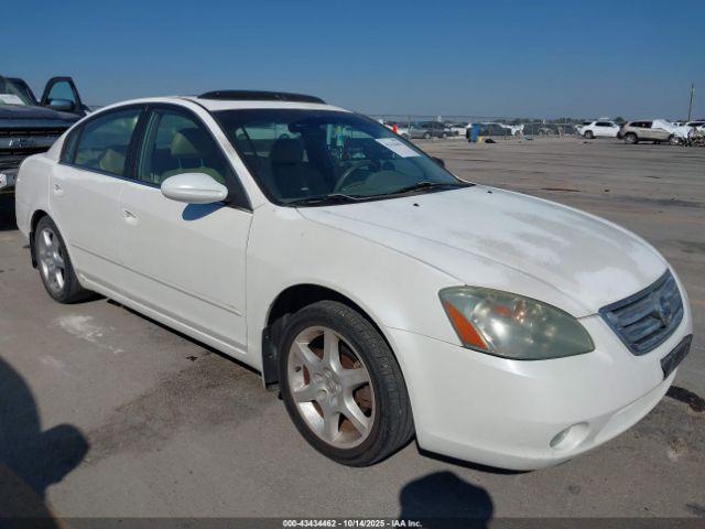  Salvage Nissan Altima