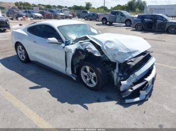  Salvage Ford Mustang