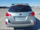 Subaru Outback 2.5i Image 14