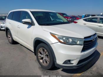  Salvage Toyota Highlander