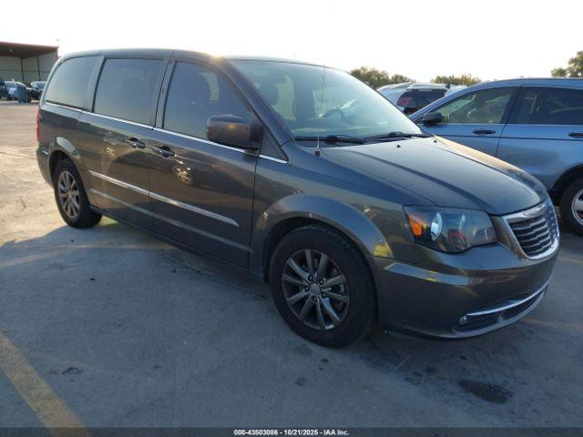  Salvage Chrysler Town & Country