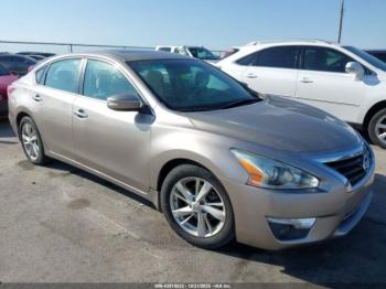  Salvage Nissan Altima
