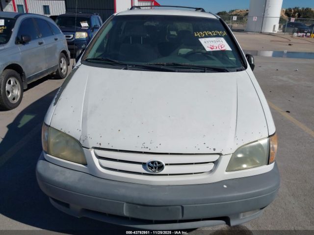 Toyota Sienna Ce Image 4