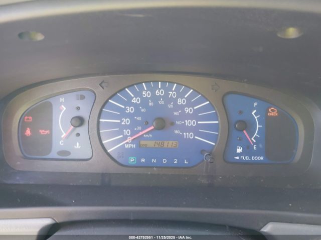 Toyota Sienna Ce Image 10