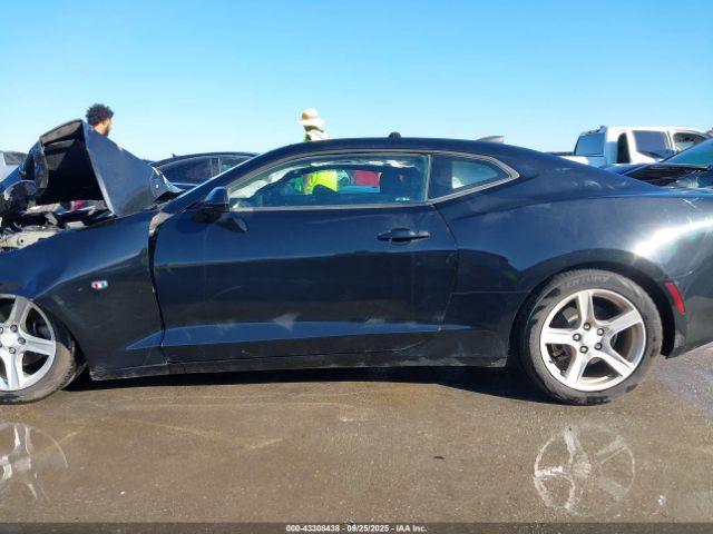 Chevrolet Camaro 1lt Image 3