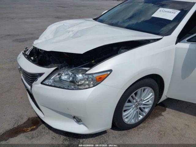 Lexus Es Image 10