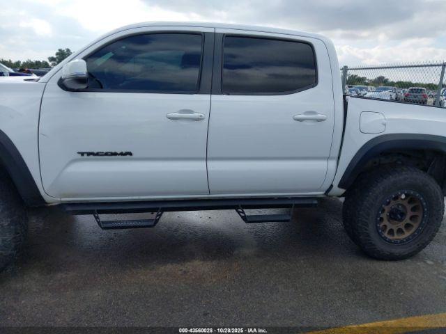 Toyota Tacoma Trd Off Road Image 6