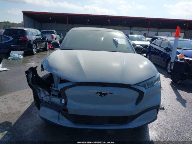 Ford Mustang Select Image 13