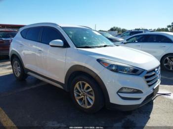  Salvage Hyundai TUCSON