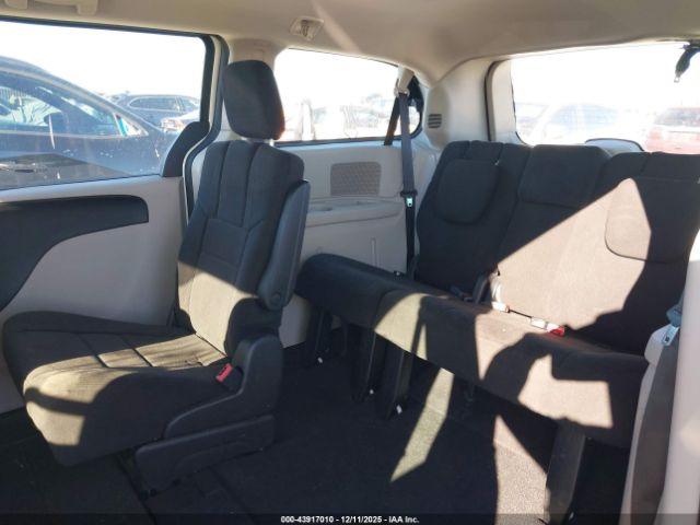 Dodge Grand Caravan Image 7