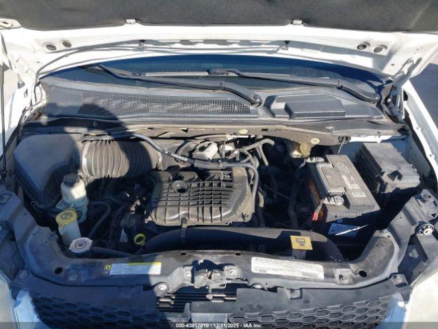 Dodge Grand Caravan Image 9