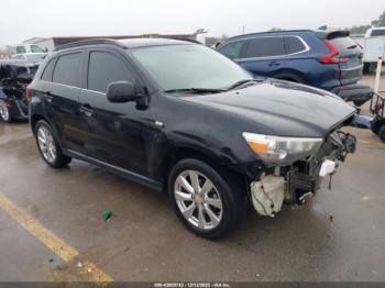  Salvage Mitsubishi Outlander