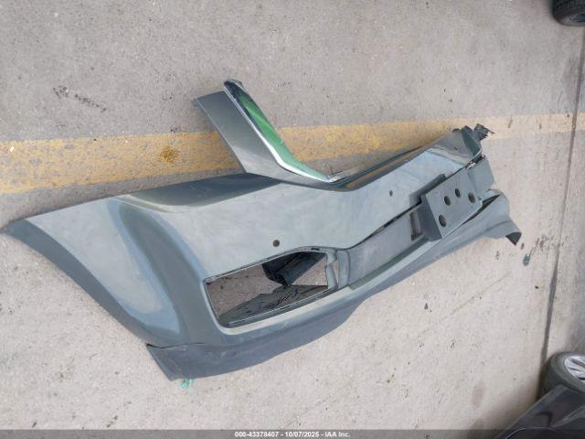 GMC Yukon Denali Image 8