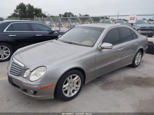 Mercedes-Benz E-Class Image 9