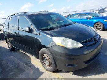  Salvage Toyota Sienna