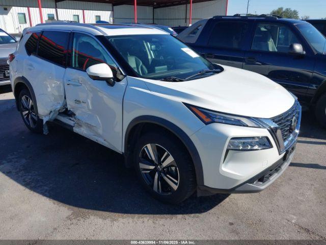  Salvage Nissan Rogue