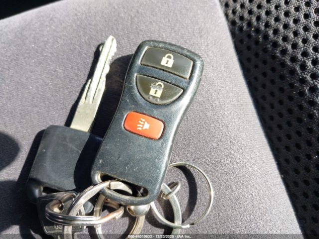 Nissan Pathfinder Se Image 9