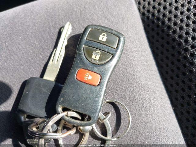 Nissan Pathfinder Se Image 9