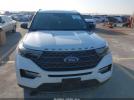 Ford Explorer Xlt Image 4