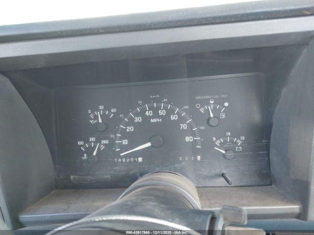 GMC Sierra C3500 Image 7