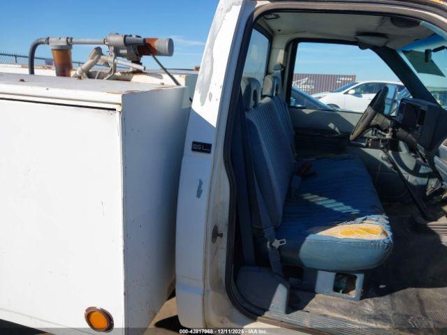 GMC Sierra C3500 Image 3