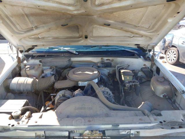 GMC Sierra C3500 Image 4