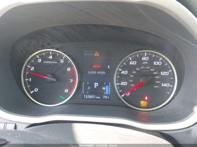 Mitsubishi Eclipse Image 6