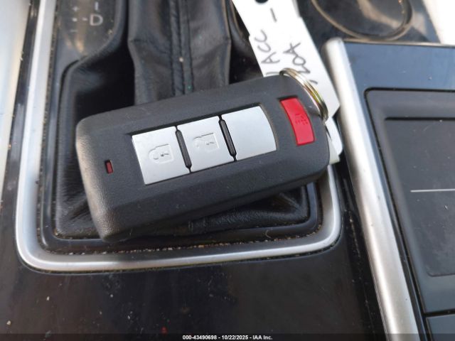 Mitsubishi Eclipse Image 9