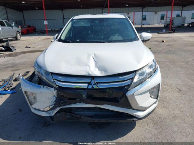 Mitsubishi Eclipse Image 12