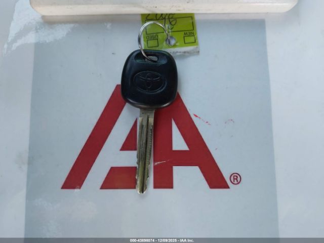 Toyota Corolla Ce Image 9