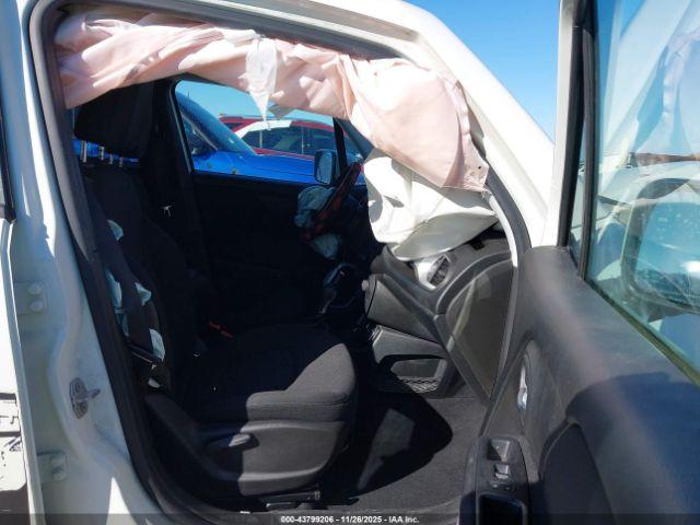 Jeep Renegade Latitude Fwd Image 3