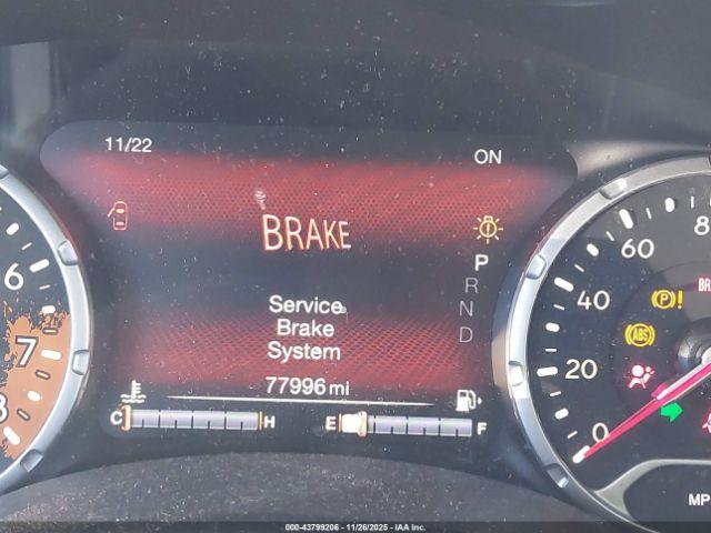 Jeep Renegade Latitude Fwd Image 5