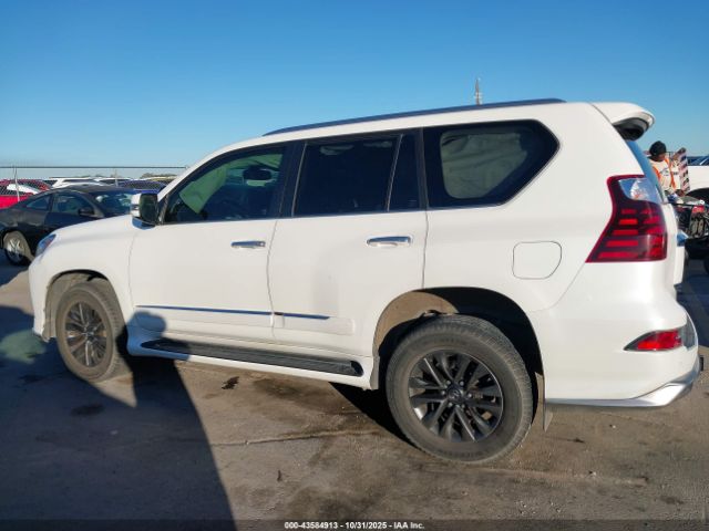 Lexus Gx Premium Image 9