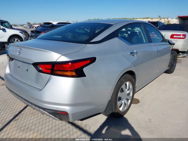 Nissan Altima S Fwd Image 2