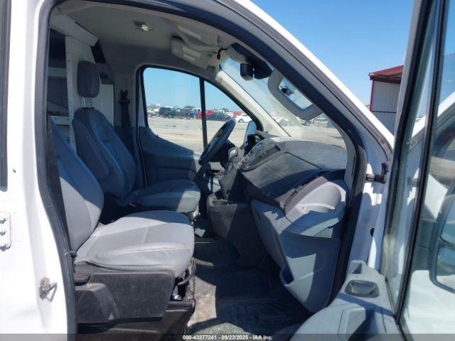 Ford Transit Image 6